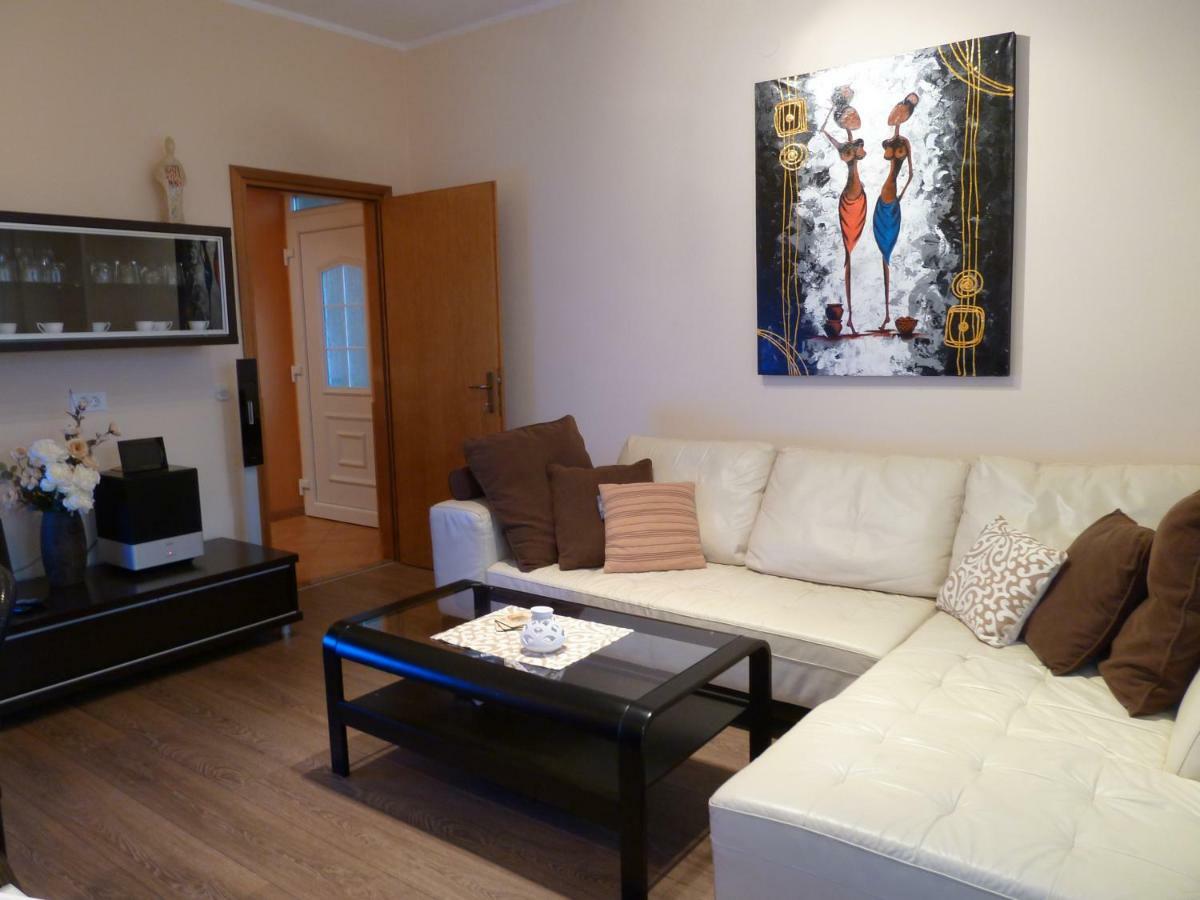 Nice Apartment & Room In Cavtat Exteriör bild